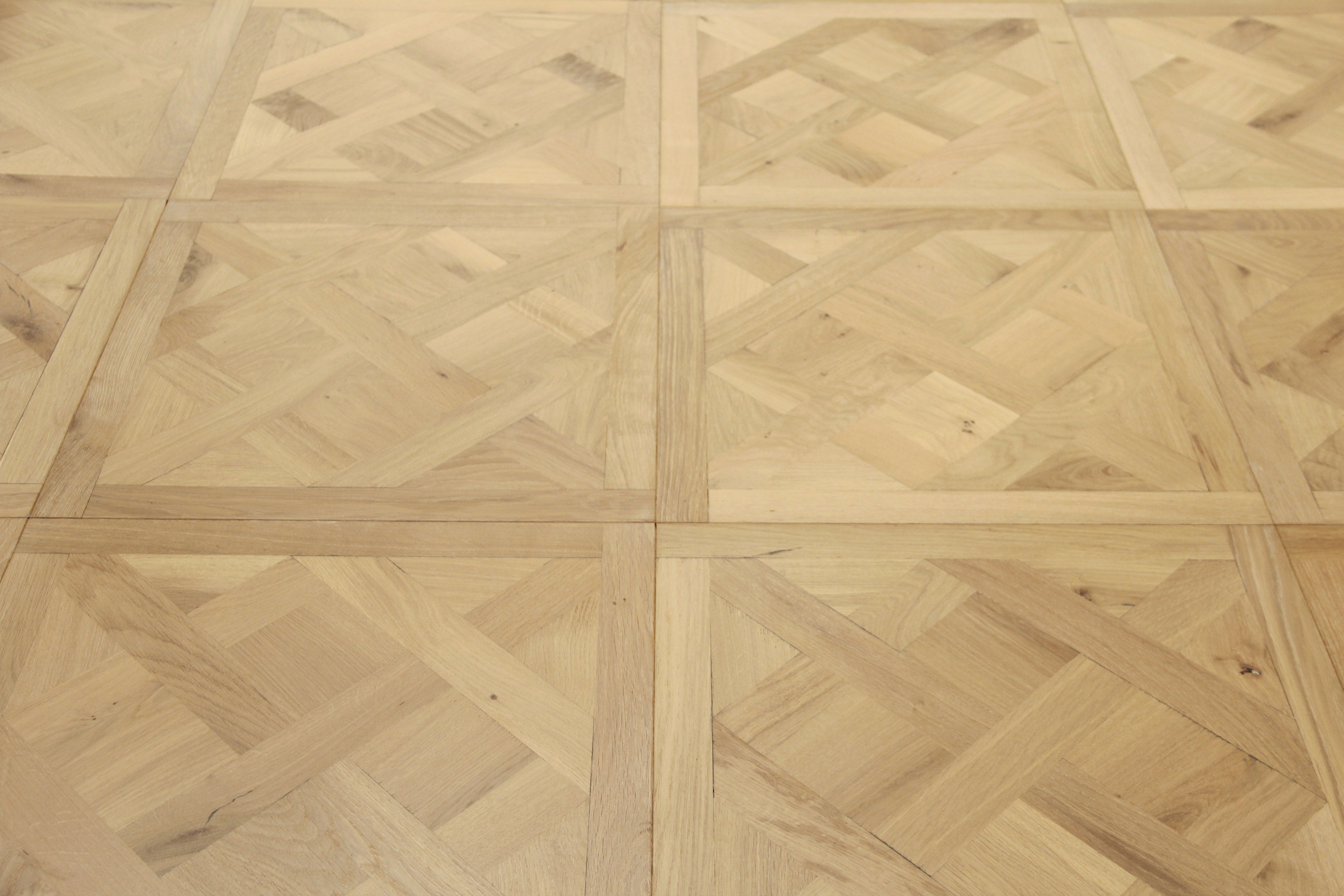 Oak Light Natural Parquet Bordered Versailles Panels Flooring SPE2002
