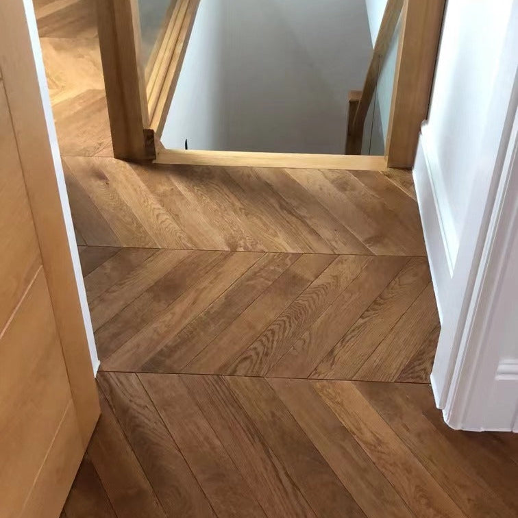 Gunstock Oak Parquet Chevron Wood Flooring SSR1803