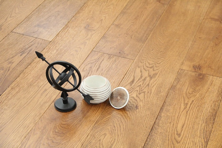 Oak Brushed Gunstock Lacquered Engineered Wood Flooring 1900x190x20/6mm SEO2002