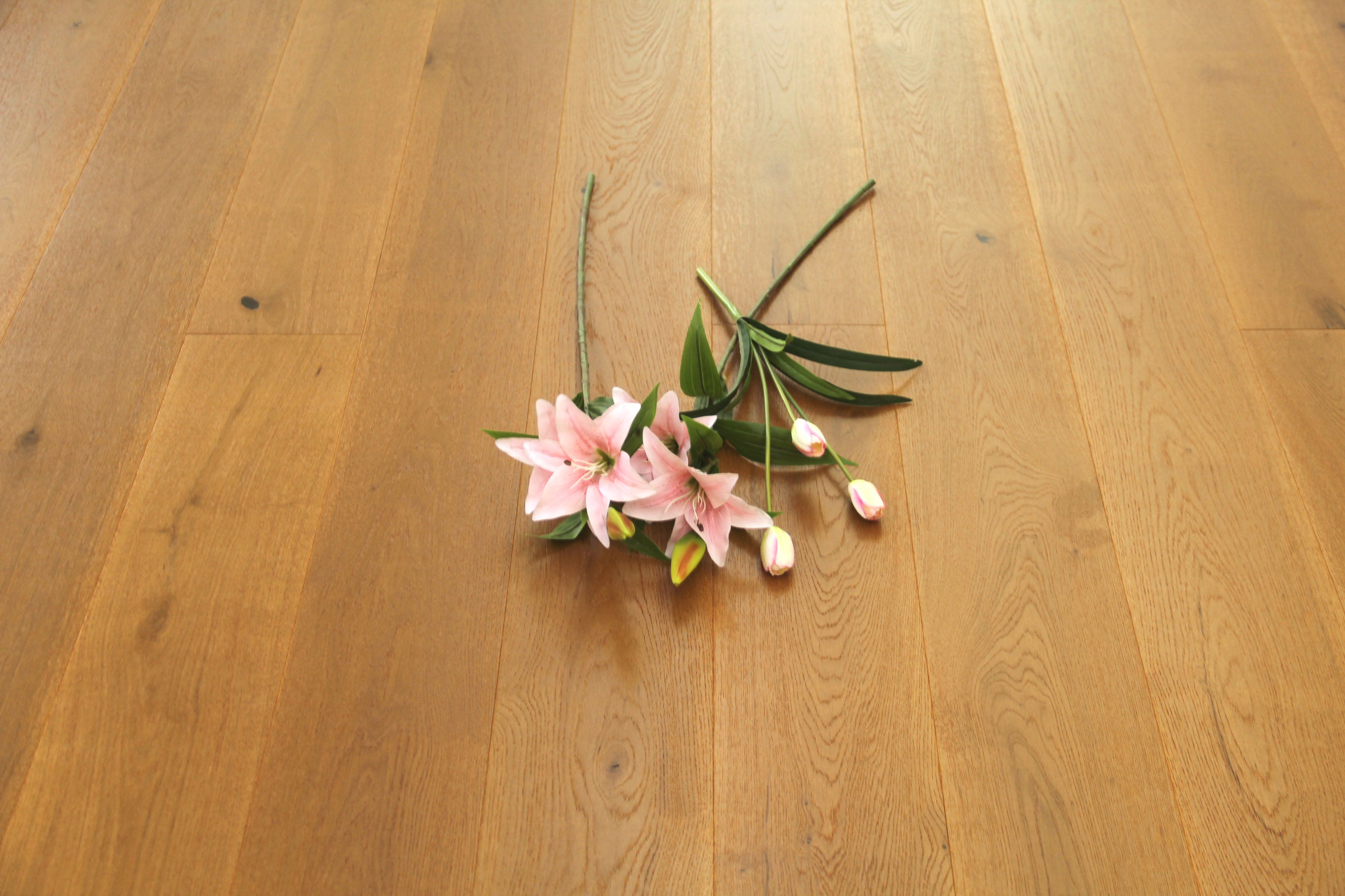 Smoked ,Brushed ,Natural UV Oiled Oak 5G Click Engineered Flooring SEO1423C