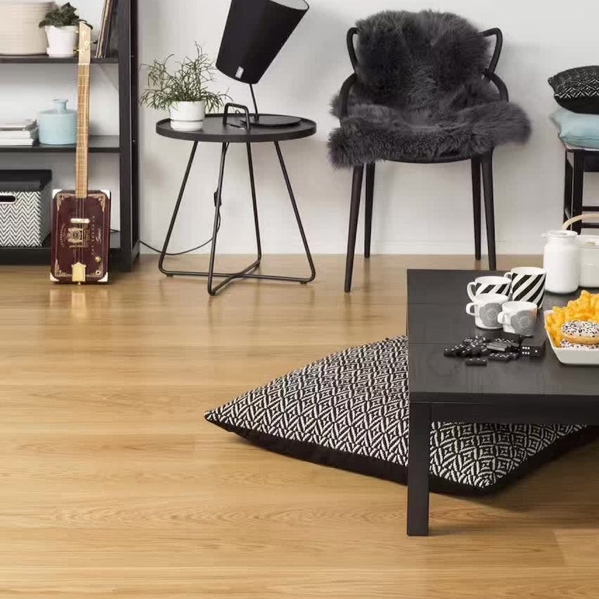 Prime Grade Natural Lacquered European Oak Engineered Flooring SEO1580