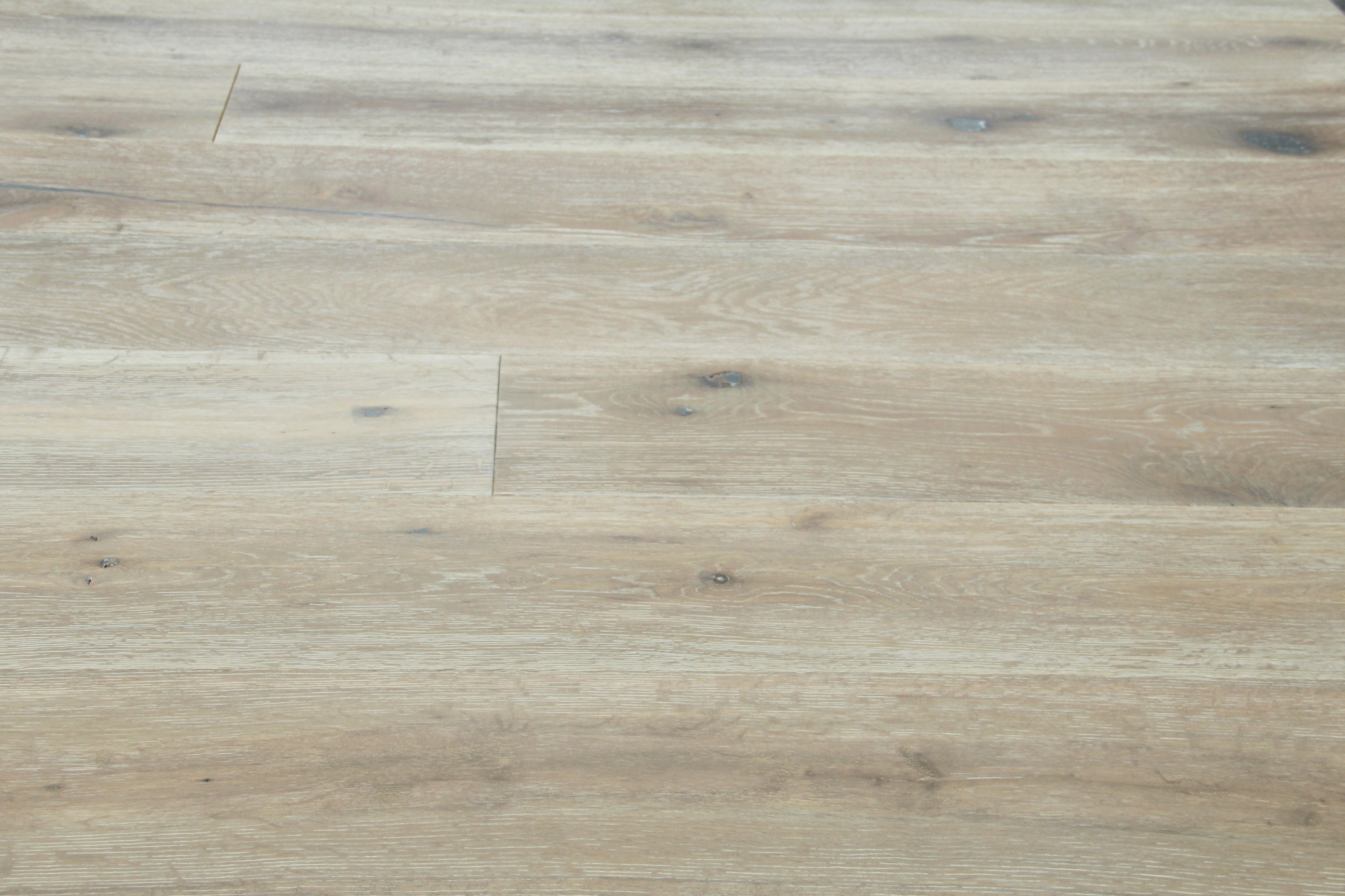 Oak Smoked Brushed White Oiled Engineered Flooring 1880x220x19/5mm SEO2033
