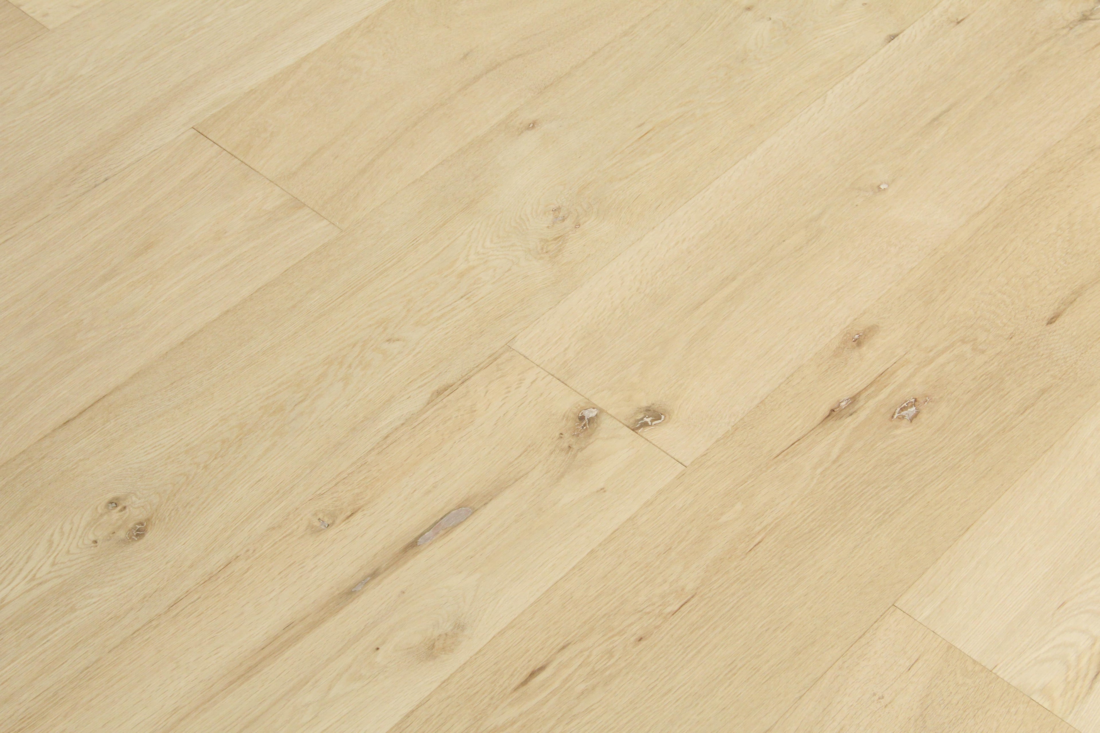 Discontinued Clearance! Oak Unfinished Engineered Flooring 1900x190x15/4mm SEO1591