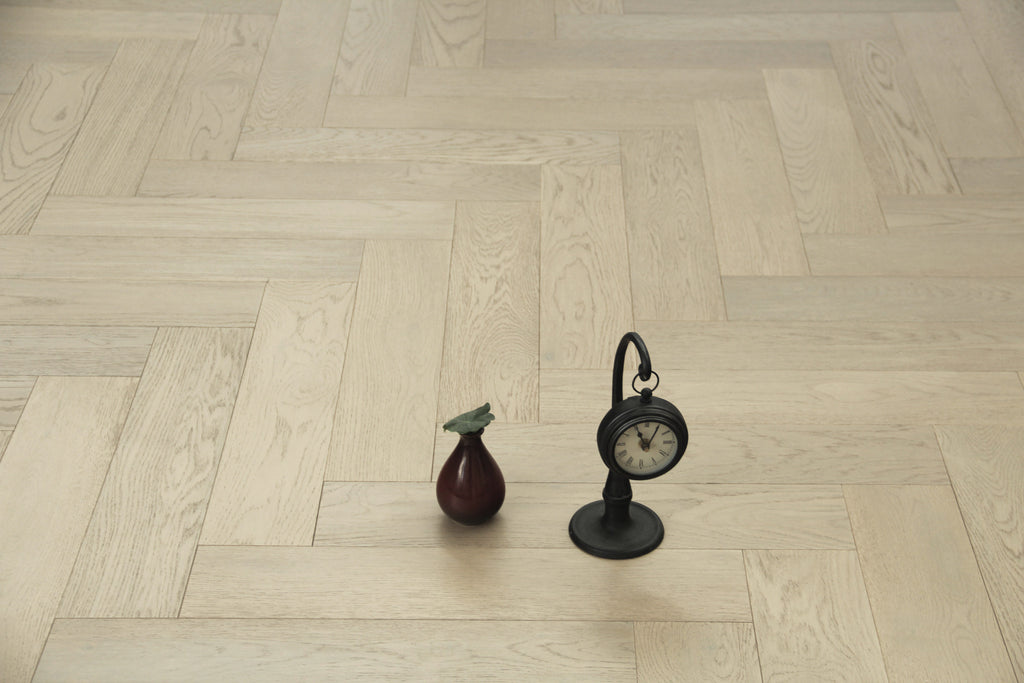 White Oak Engineered Herringbone Flooring 600x125x14/3mm SHO1408