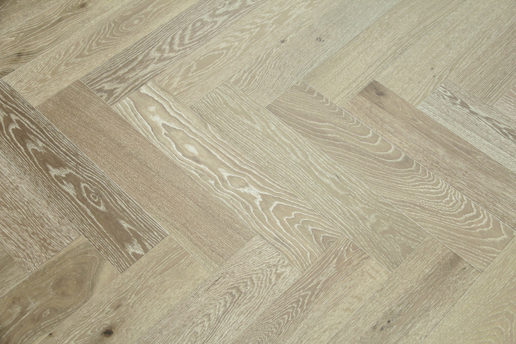 Smoked Grey Oak Engineered Herringbone Flooring 600x125x14/3mm SHO1409