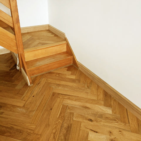 European Oak Brushed & Smoked Natural Oiled Parquet Herringbone 600x90x18/4mm SHO1805