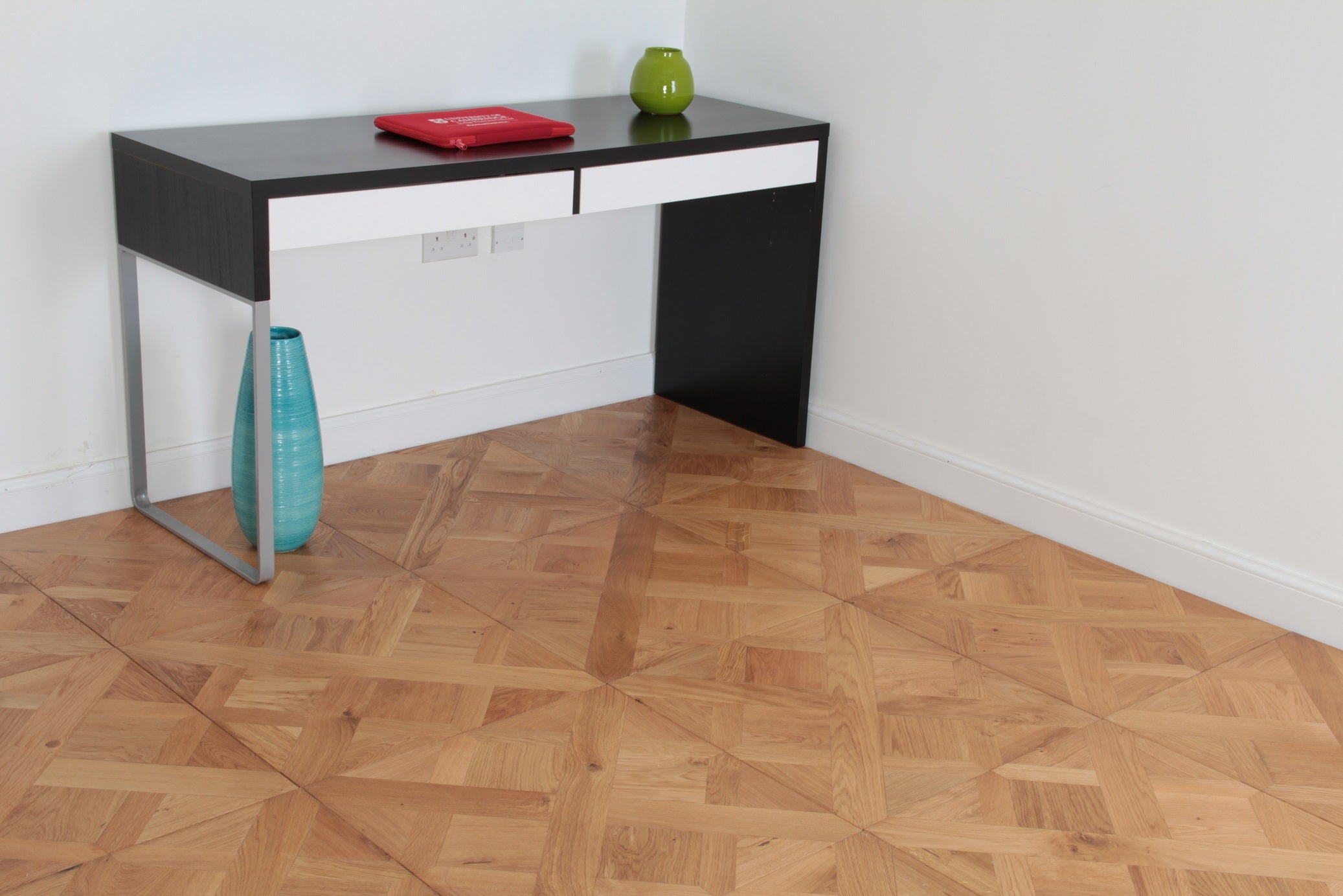 Discontinued Clearance! Oak Brushed Natural Oiled Versailles Panels Engineered Flooring 580x580x20/6mm SPB2013