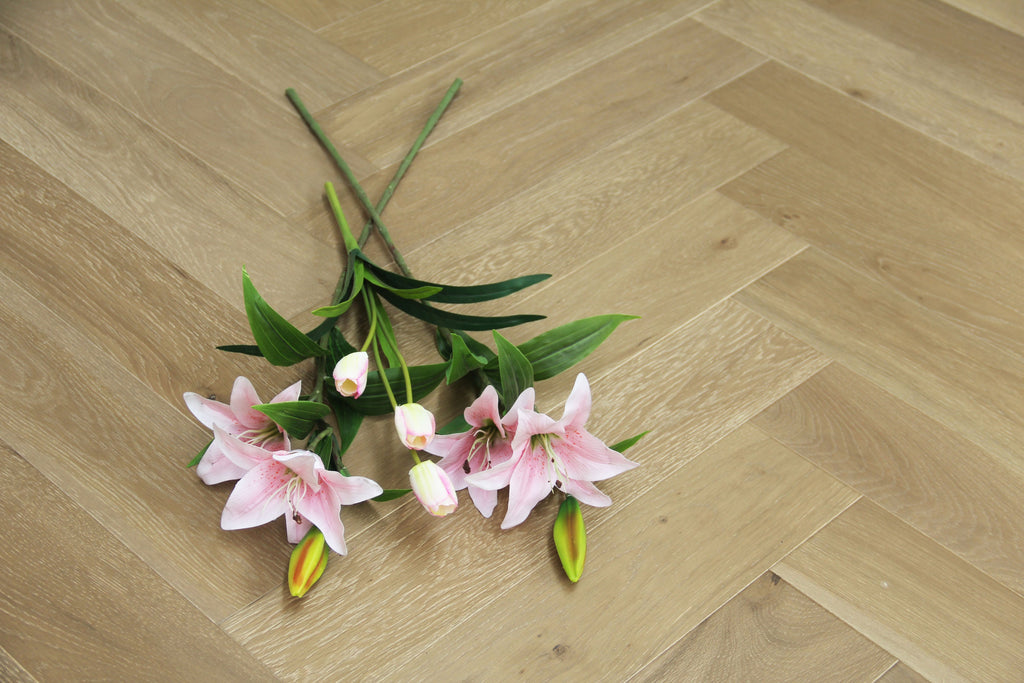 Oak Brushed L-Grey Lacquered Herringbone Engineered Wood Flooring 605x125x15/4mm SHO1501