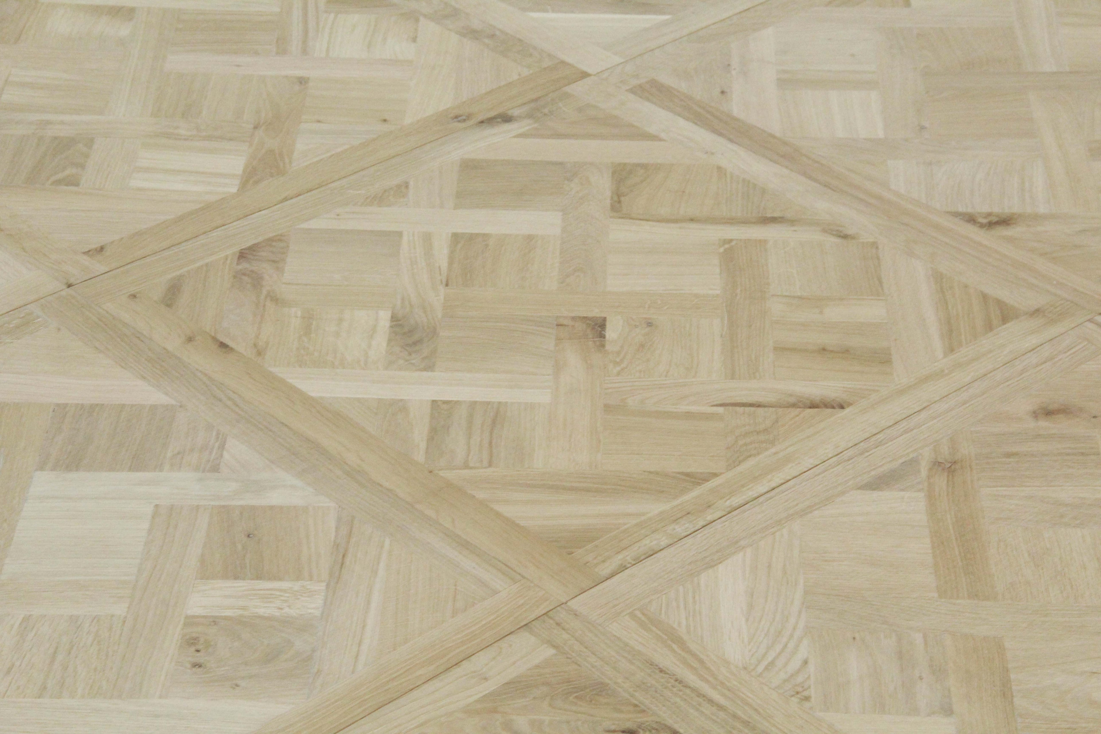 Discontinued Clearance! Oak Unfinished Versailles Panels Engineered Flooring 580x580x20/6mm SPA2021