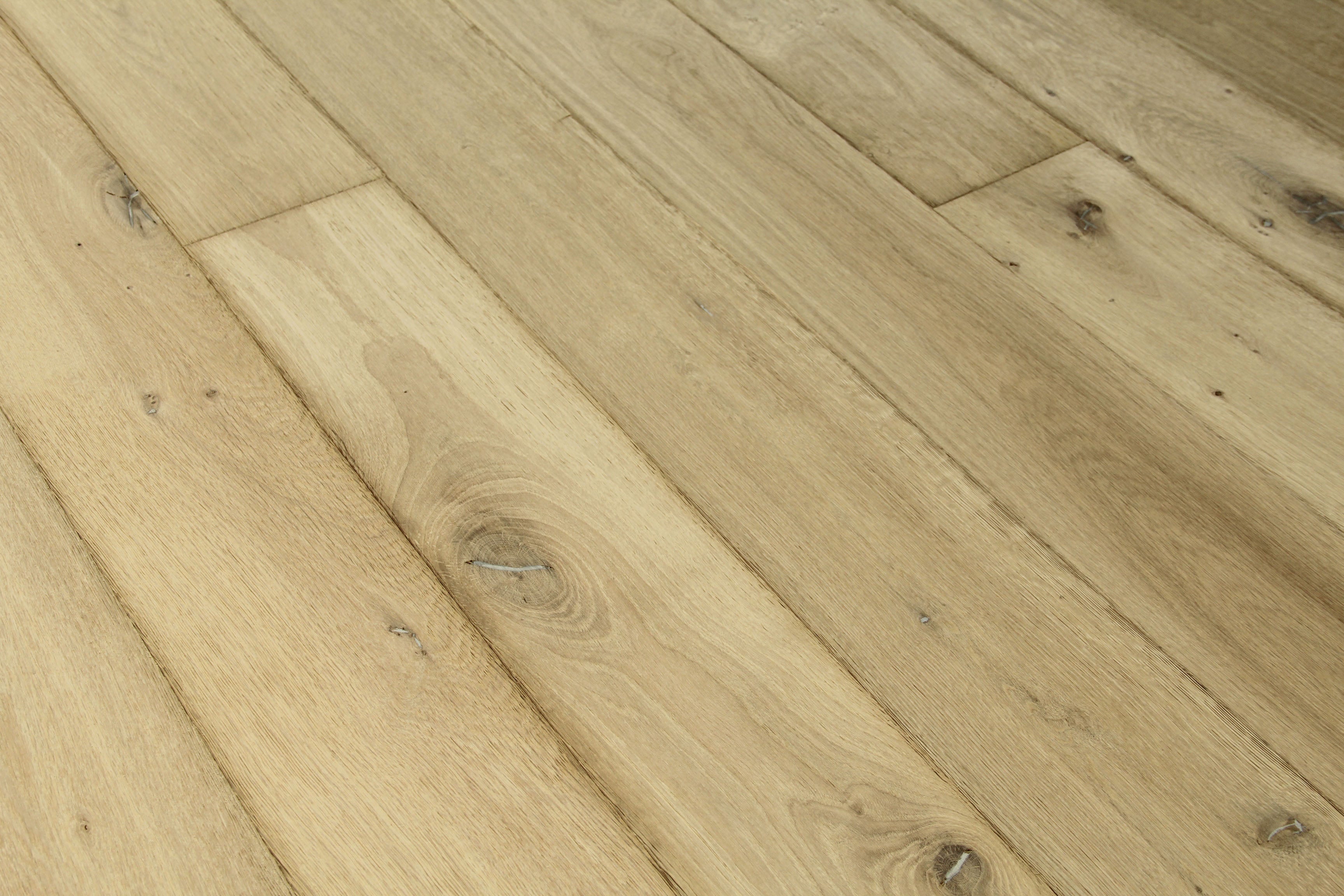 Oak Smoked Brushed Unfinished Engineered Flooring 1880x180x15/4mm SEO1584