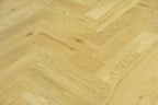 Oak Brushed & Matt UV Lacquered Engineered Wood Herringbone SHO1411