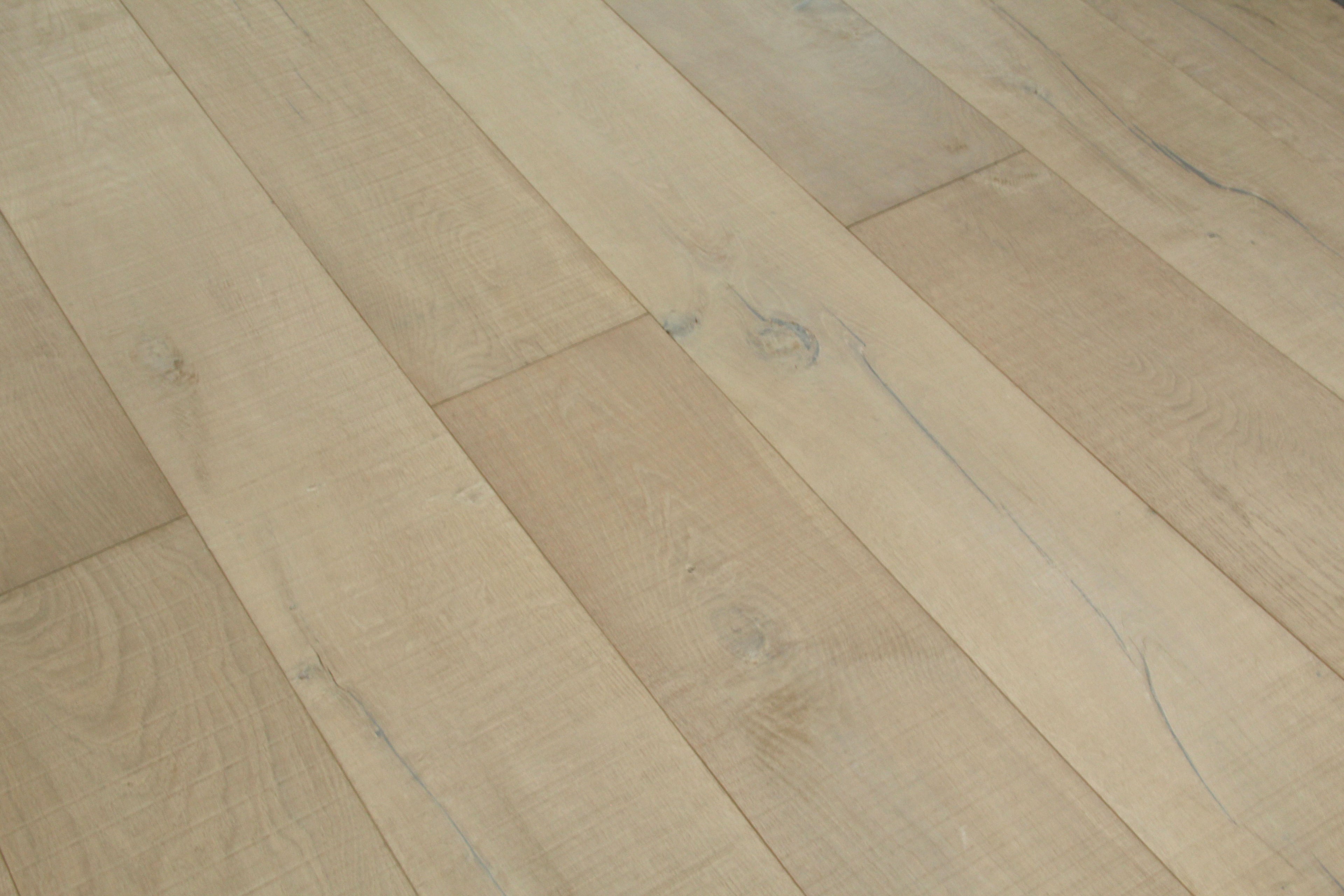 Oak Brushed Distressed Saw Mark Light Oiled Engineered Flooring 1900x240x15/4mm SEO1564