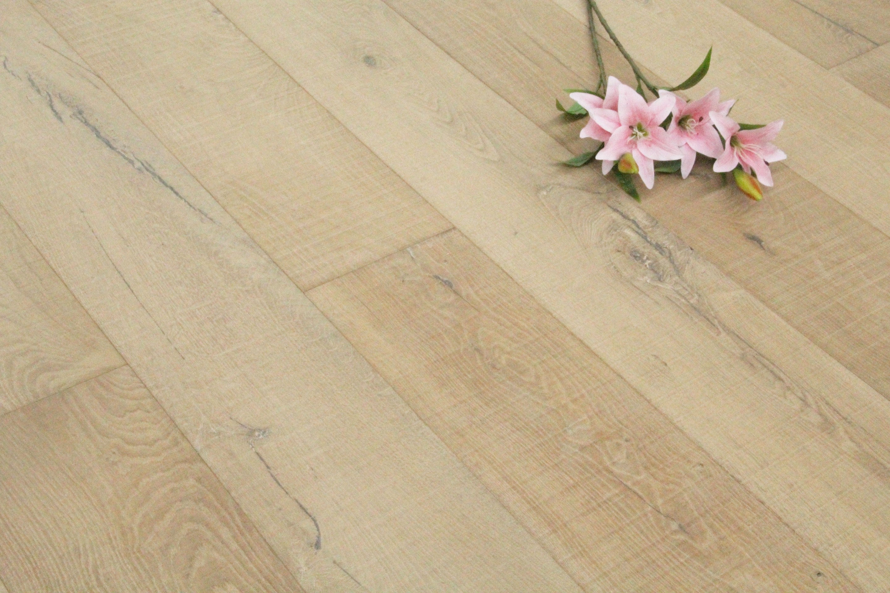Oak Brushed Distressed Saw Mark Light Oiled Engineered Flooring 1900x240x15/4mm SEO1564