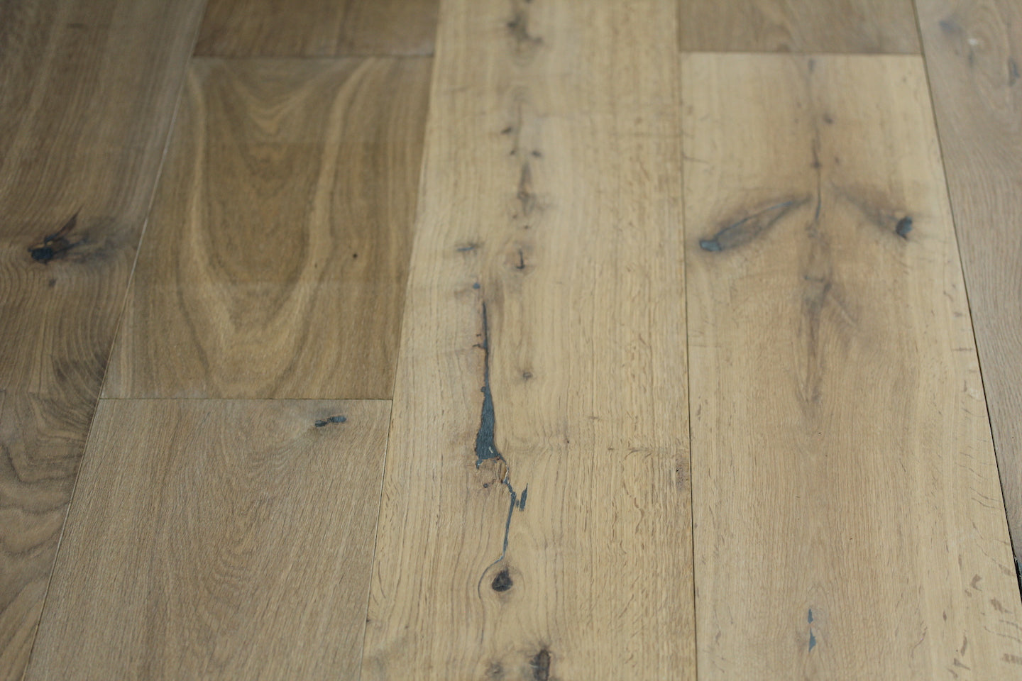 Oak Smoked & White Oiled Engineered Flooring 2200x220x20/6mm SEO2029