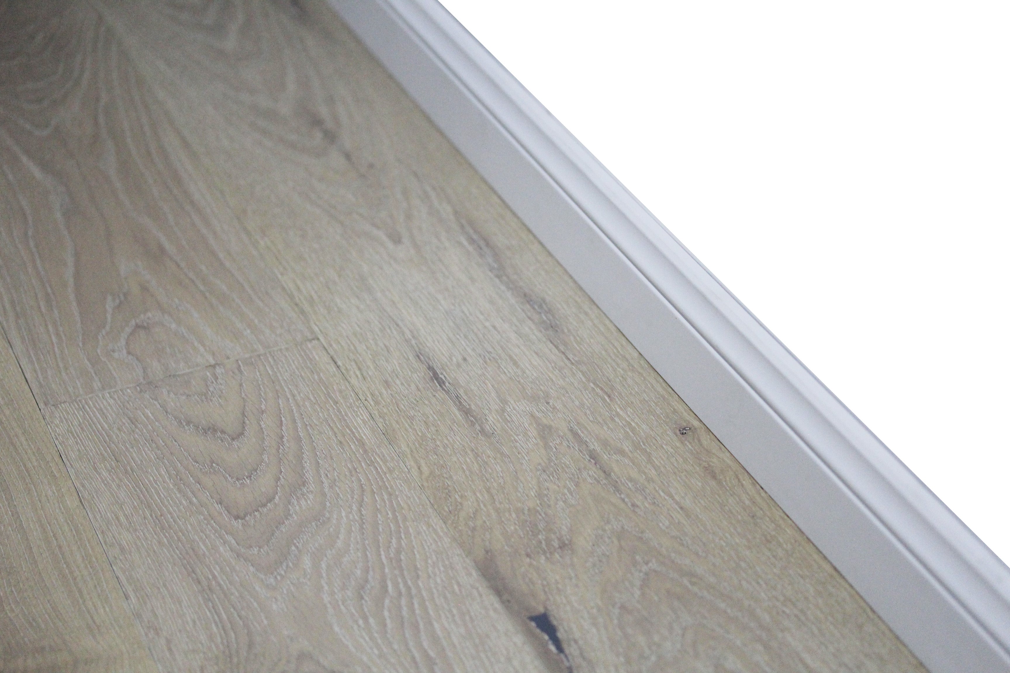 Pure White Solid Pine Skirting 2.4m x 120mm x 16mm SSK005