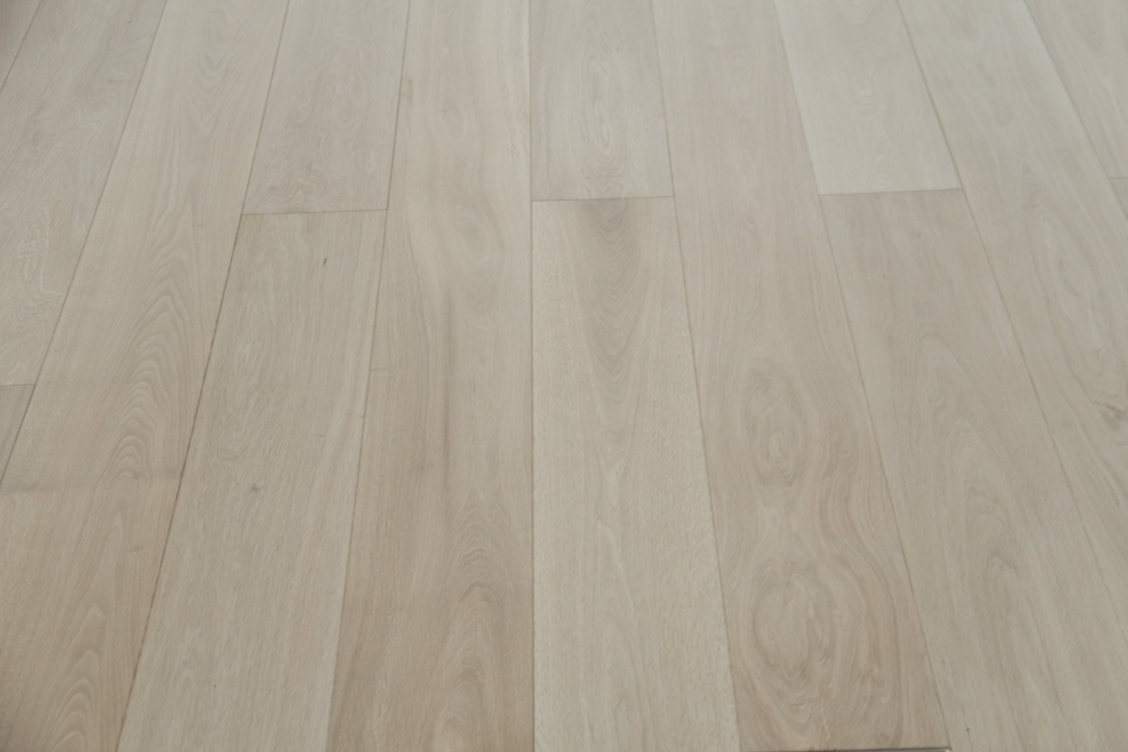 Prime Grade Unfinished European Oak 3-PLY Engineered Flooring SEO1597