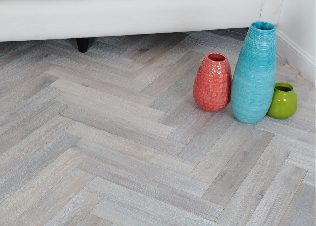 European Oak Brushed & Smoked White Oiled Parquet Herringbone 600x90x18/4mm SHO1801