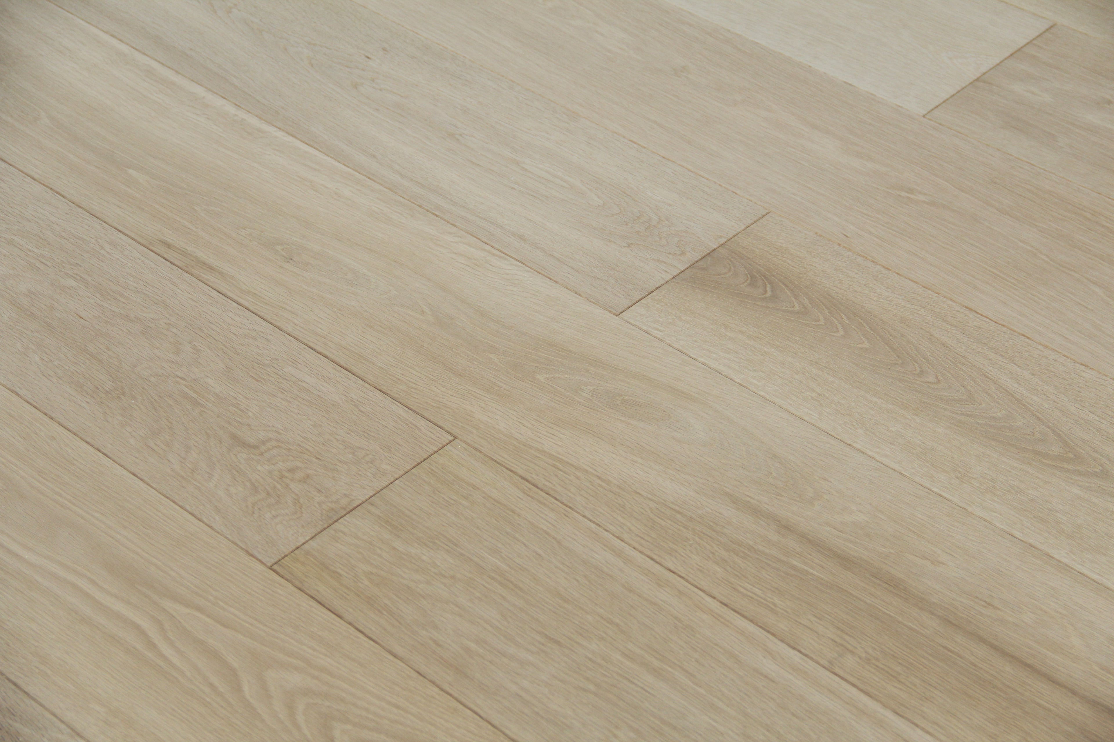 Prime Grade Unfinished Oak Engineered Multiply Planks SEO2009