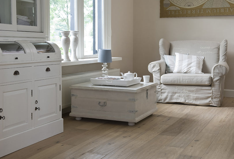 Hand Scraped White Oiled & Smoked Oak Engineered Flooring SEO2011