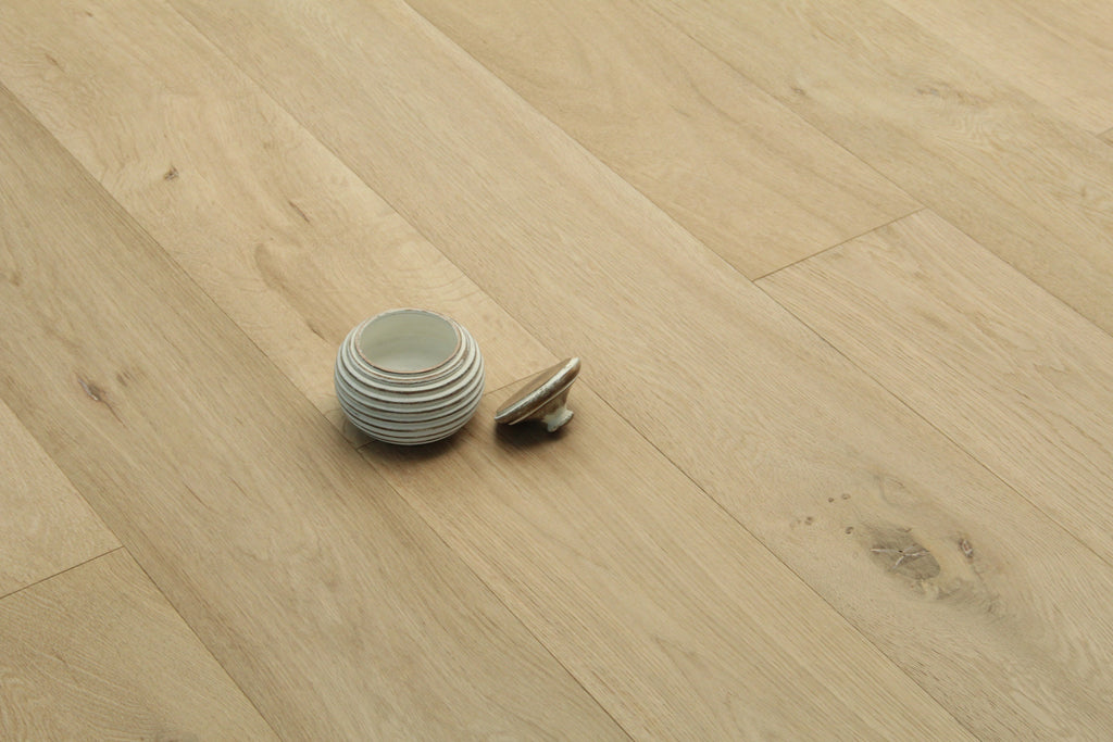 Brushed Unfinished European Oak Engineered Flooring SEO1591B