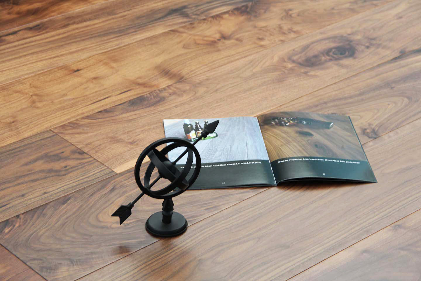 240mm Wide American Black Walnut Lacquered Engineered Wood Flooring SEW2052