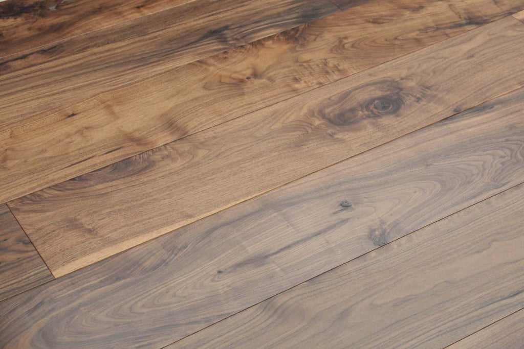 Luxury American Black Walnut Lacquered Engineered Wood Flooring 1900x240x20/6mm SEW2057