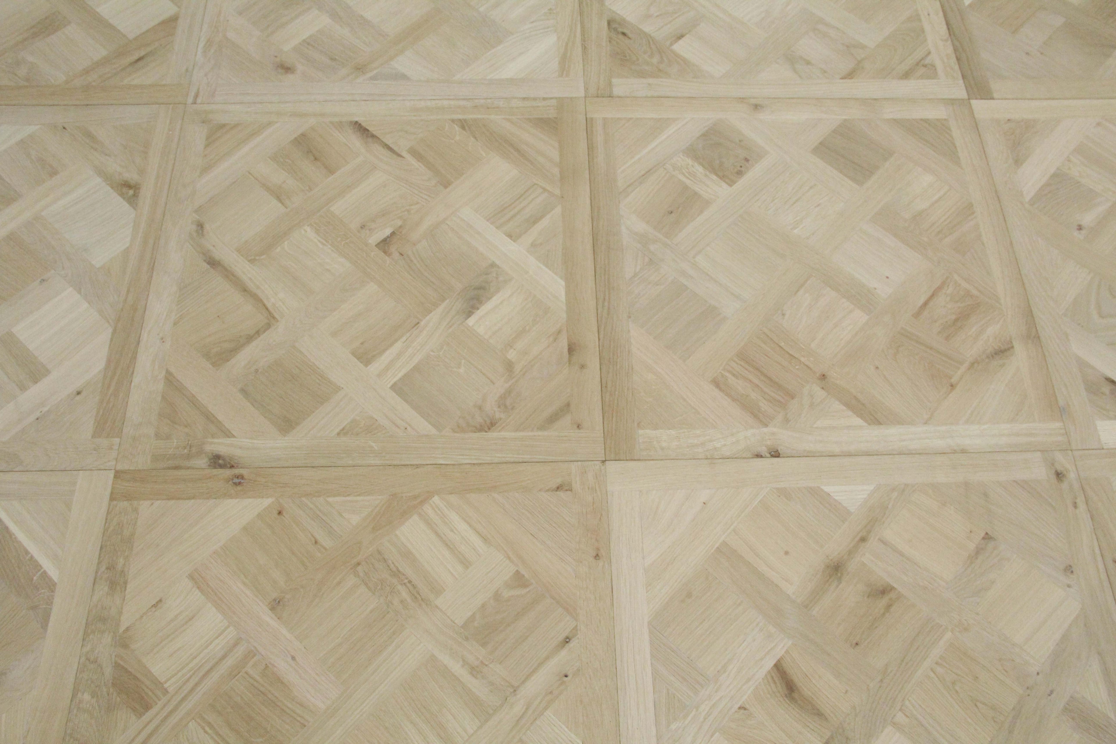 Discontinued Clearance! Oak Unfinished Versailles Panels Engineered Flooring 580x580x20/6mm SPA2021