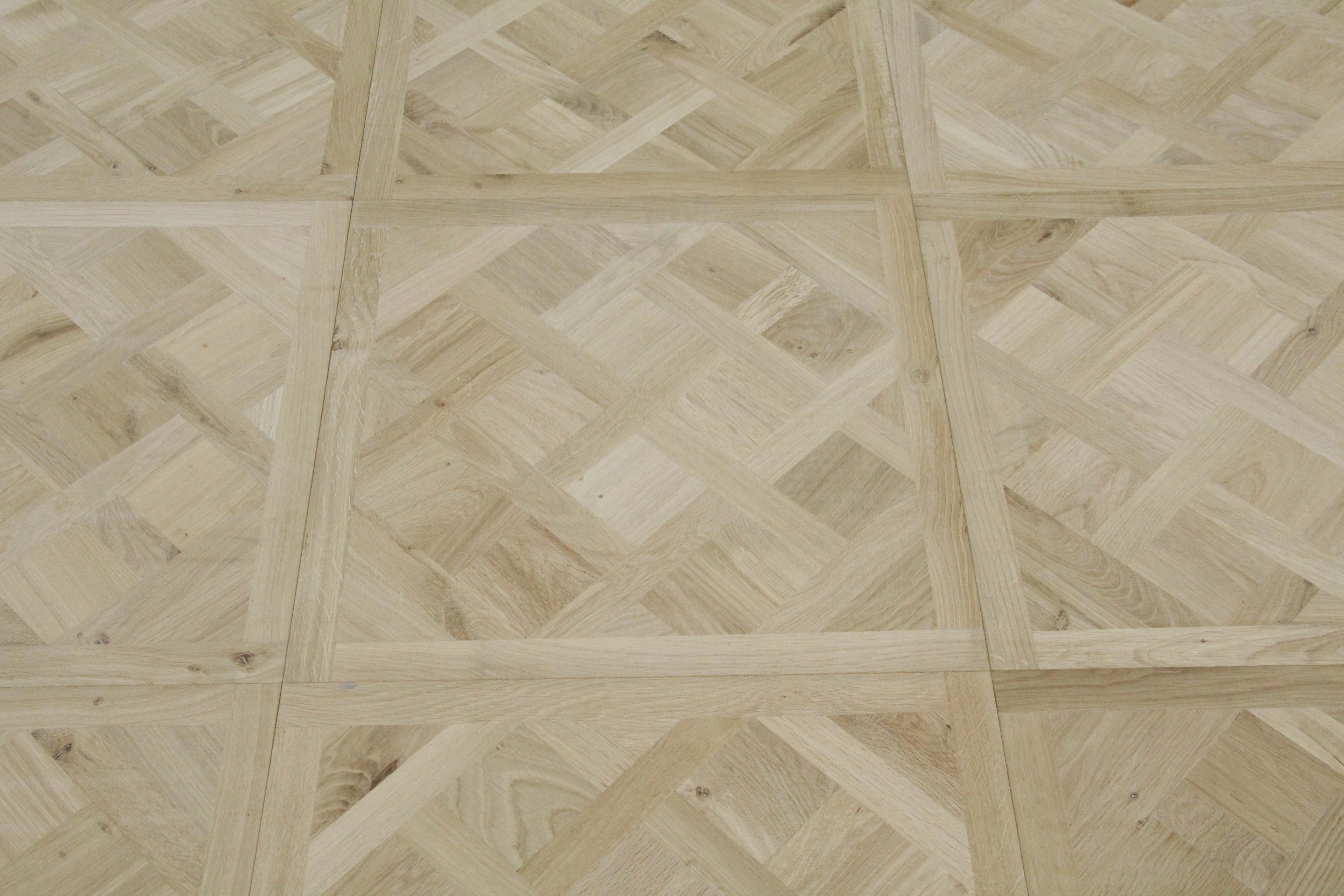 Discontinued Clearance! Oak Unfinished Versailles Panels Engineered Flooring 580x580x20/6mm SPA2021