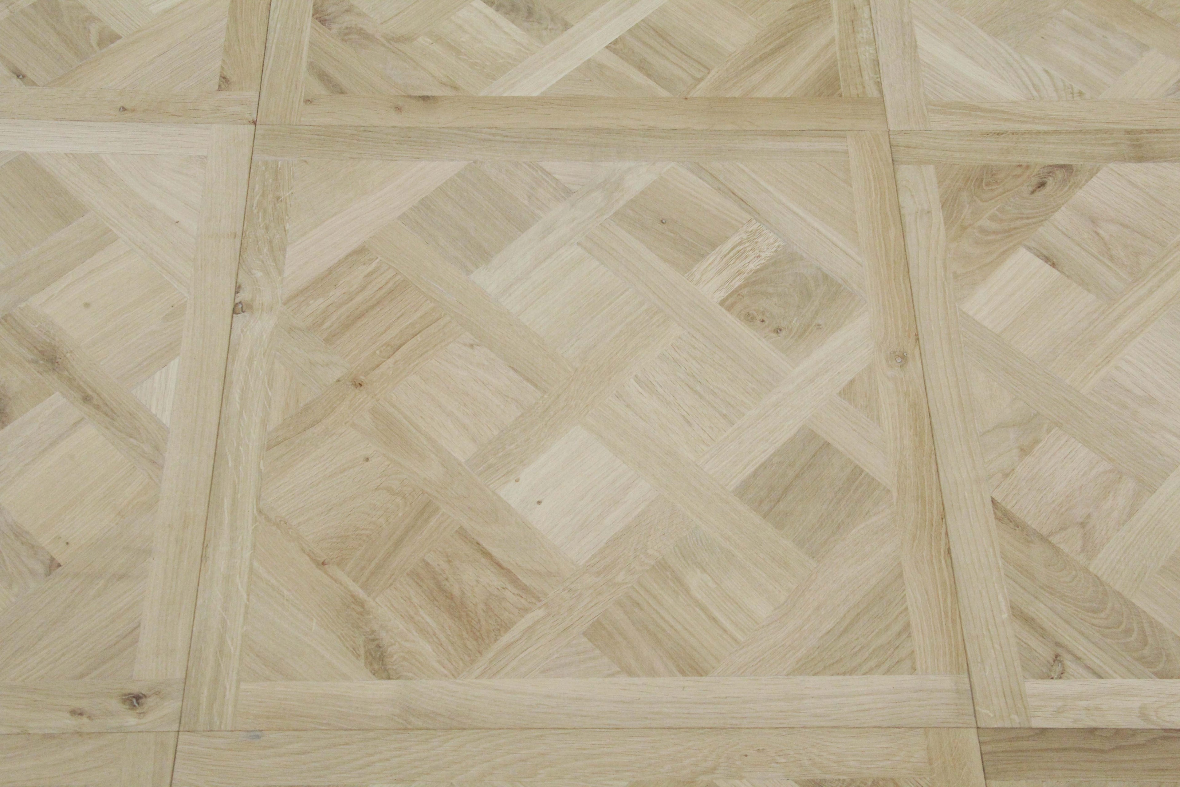 Discontinued Clearance! Oak Unfinished Versailles Panels Engineered Flooring 580x580x20/6mm SPA2021