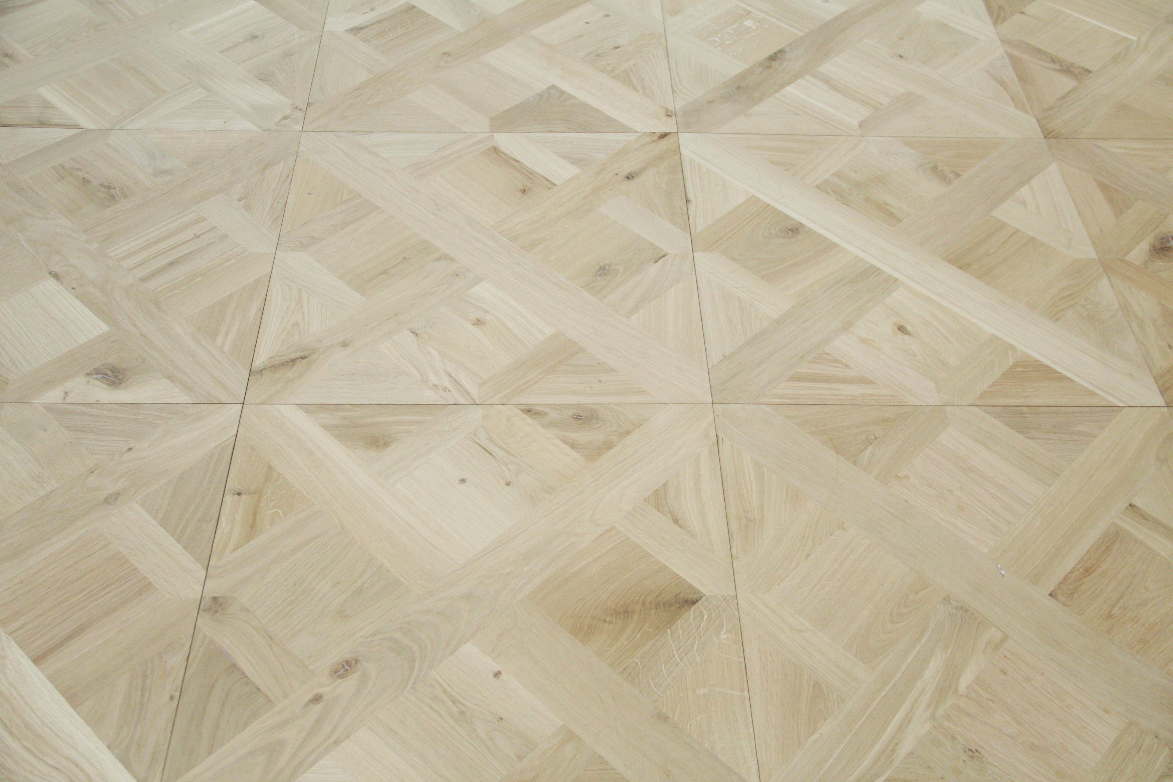 Discontinued Clearance! Oak Unfinished Versailles Panels Engineered Flooring 580x580x20/6mm SPB2001