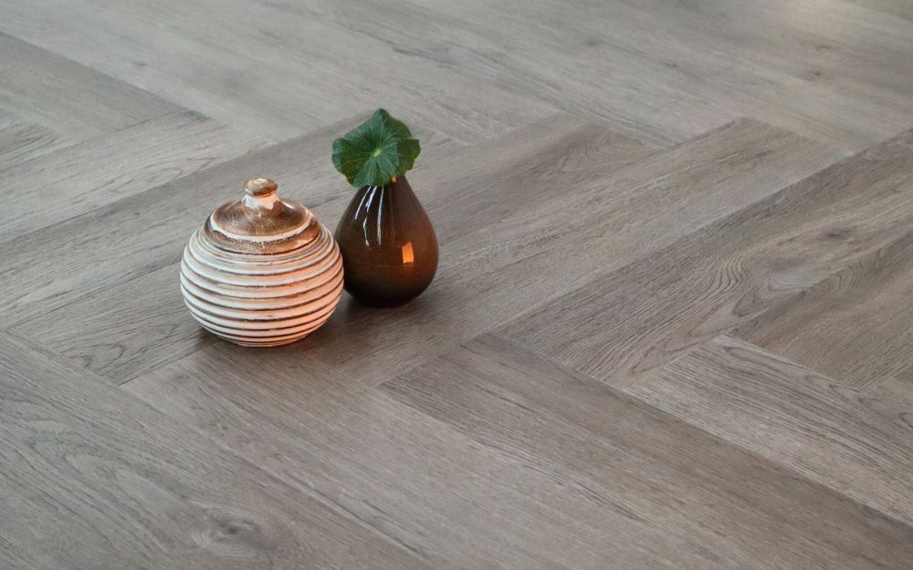 Smoked Oak SPC Herringbone Vinyl Click Flooring 600x120x5.0mm SVH2402