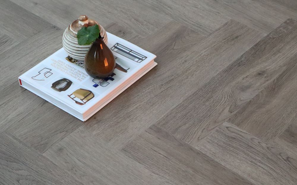Smoked Oak SPC Herringbone Vinyl Click Flooring 600x120x5.0mm SVH2402