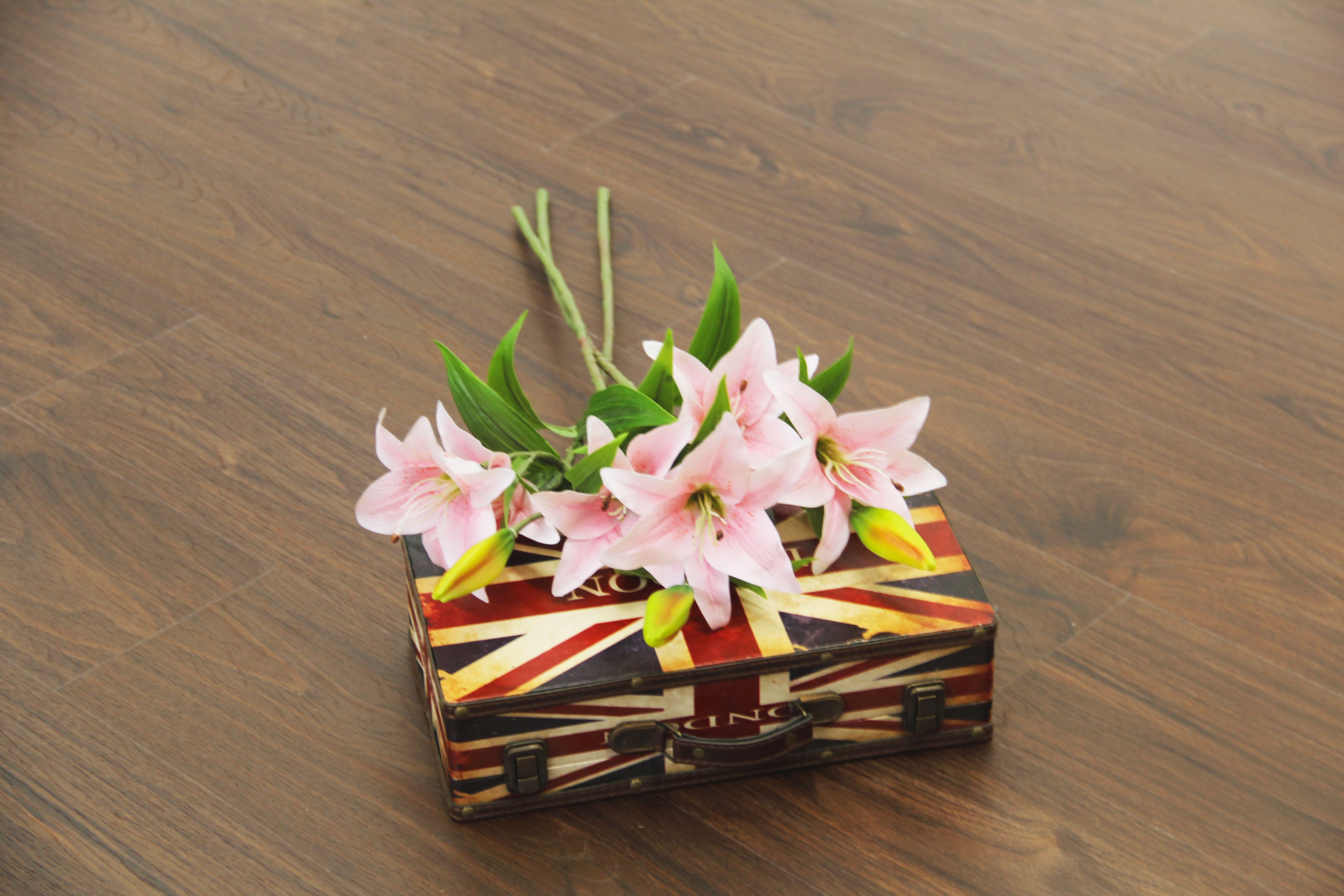 Discontinued Clearance! Walnut Black SPC Vinyl Click Planks Flooring 1220x180x4.0mm SVP2401