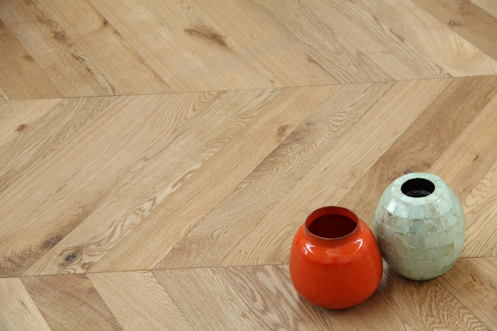 Brushed & UV Oiled Parquet Oak Chevron Flooring SSR1802