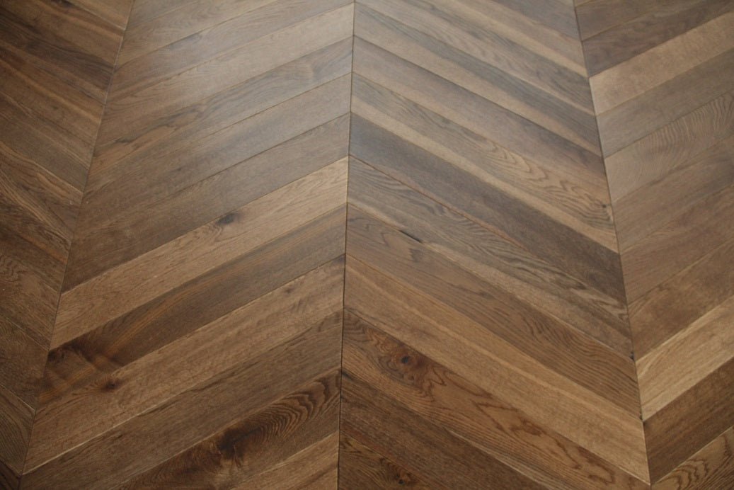 Double Smoked & UV Oiled Oak Chevron Wood Flooring SSR1804
