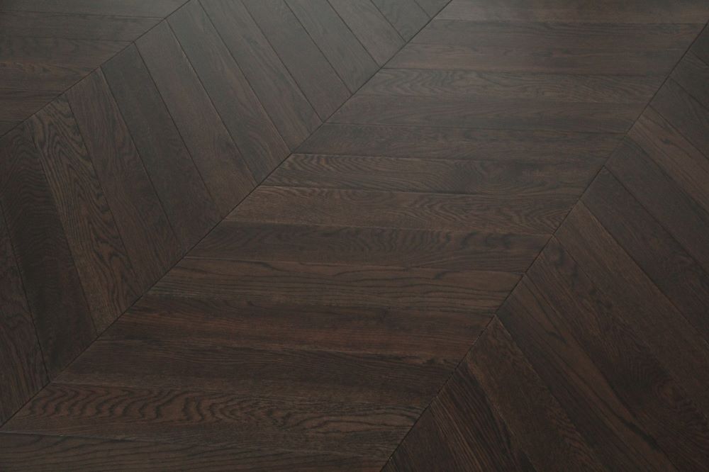 Oak Coffee Stained & Lacquered Chevron Wood Flooring SSR1807