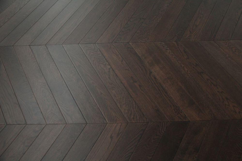 Oak Coffee Stained & Lacquered Chevron Wood Flooring SSR1807
