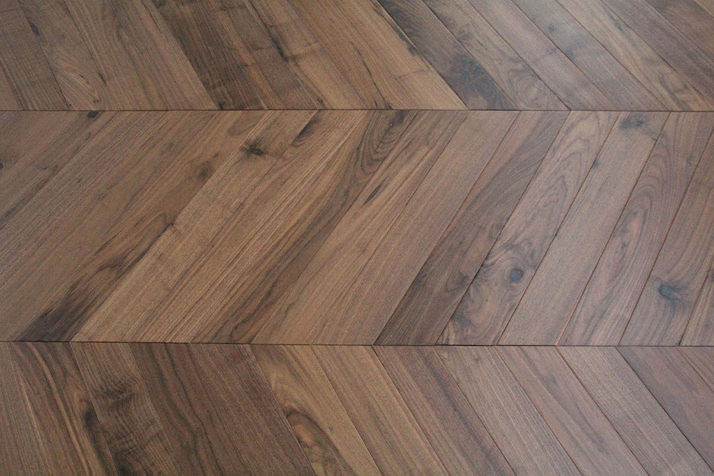 American Black Walnut Lacquered Parquet Chevron Wood Flooring SSR1809