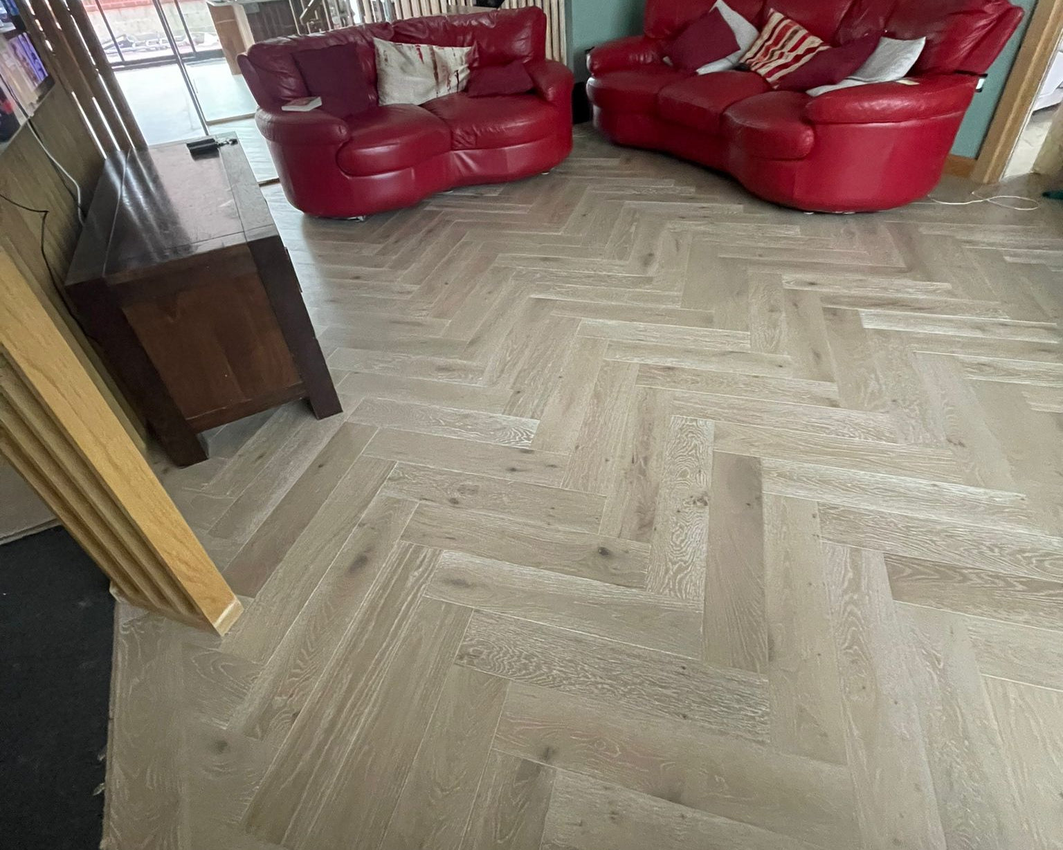 Smoked Grey Oak Engineered Herringbone Flooring 600x125x14/3mm SHO1409