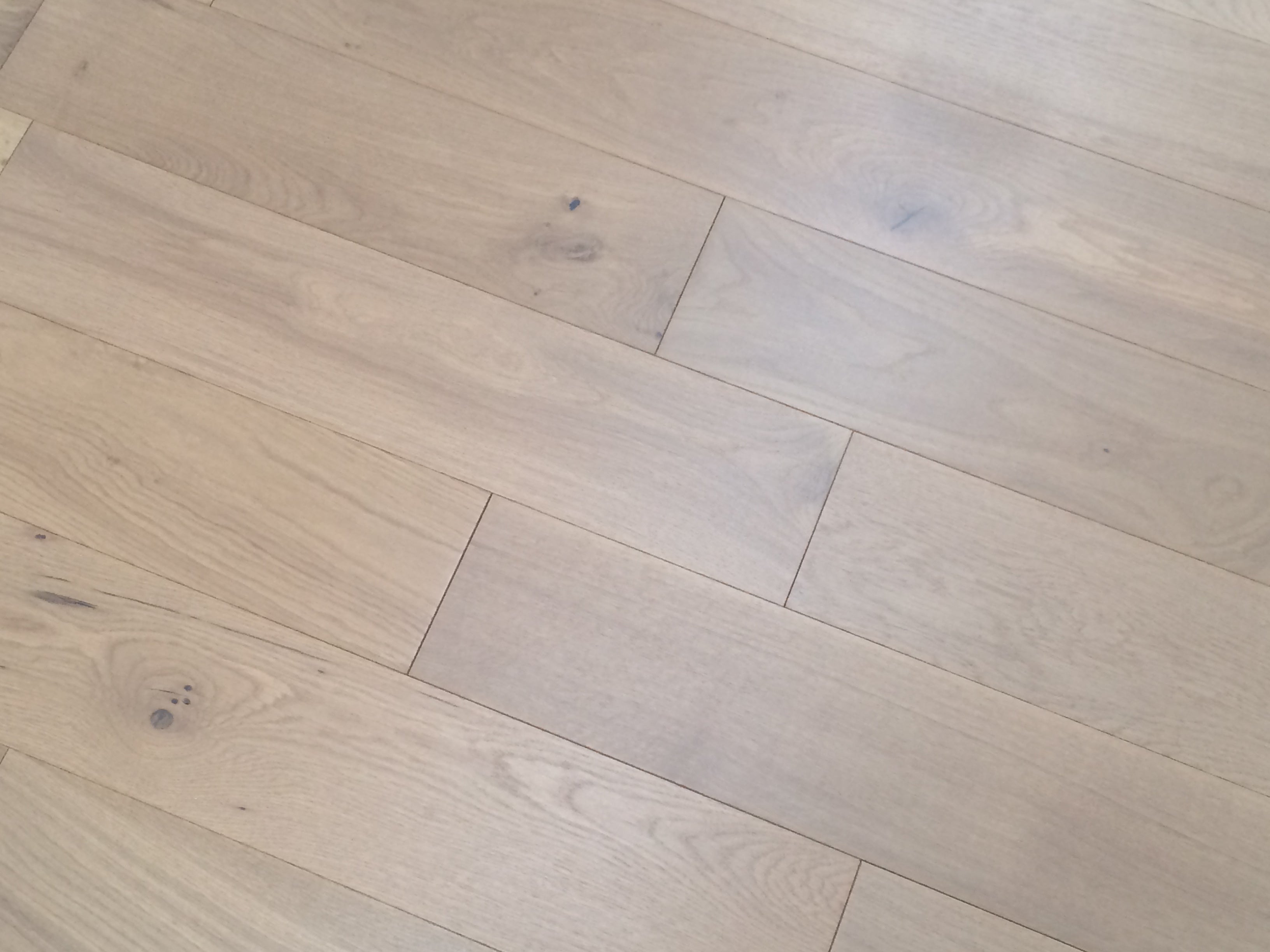 Light Grey Solid Oak Wood Flooring SMO1801